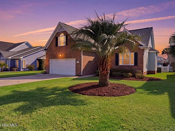 3rd image of 718 Sloop Pointe Lane