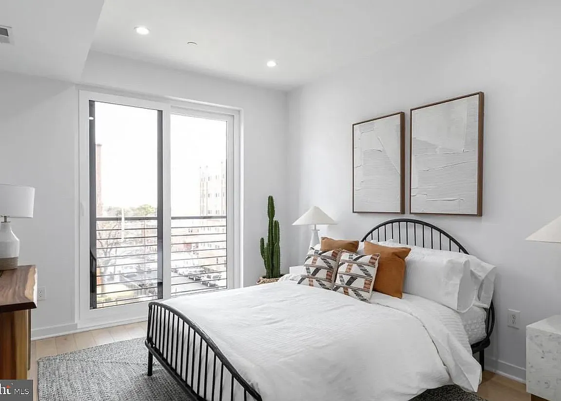 2 bed, 935 sqft, $2,950 — Photo 4