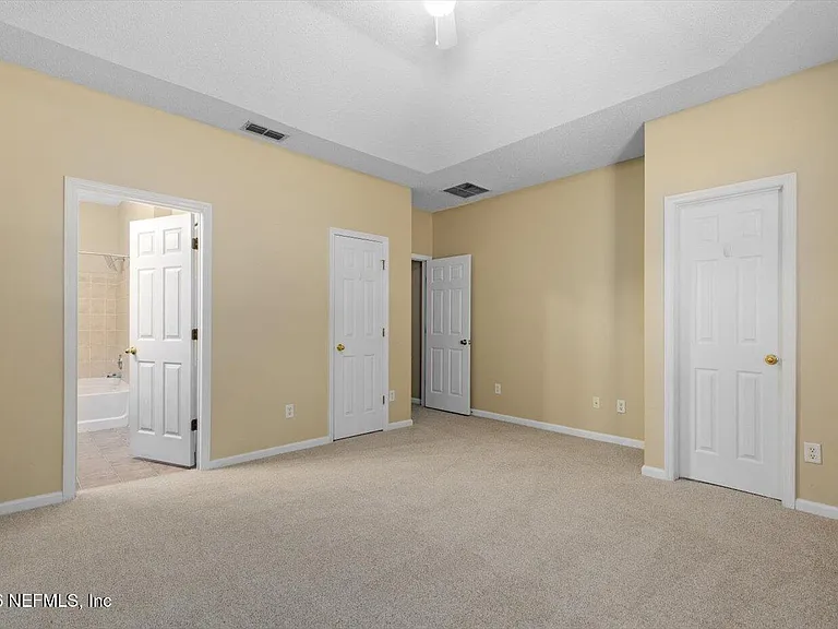 8618 Ribbon Falls Ln — Photo 11
