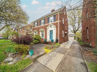 2479 Fenwick Rd, University Heights, OH 44118