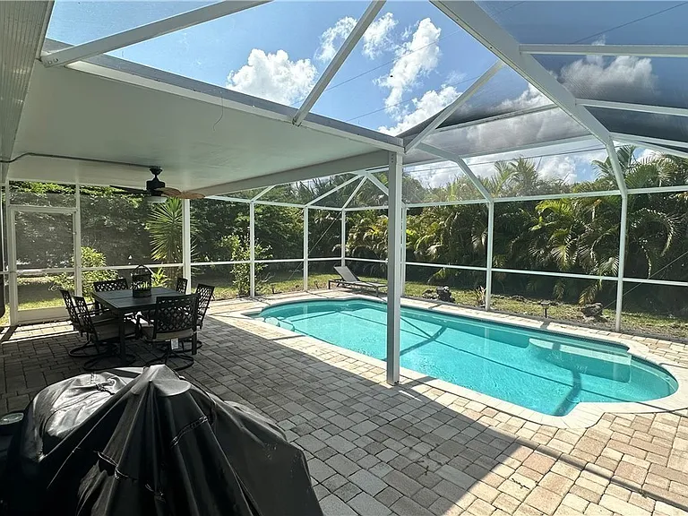 1306 SW 19th Ln — Photo 9