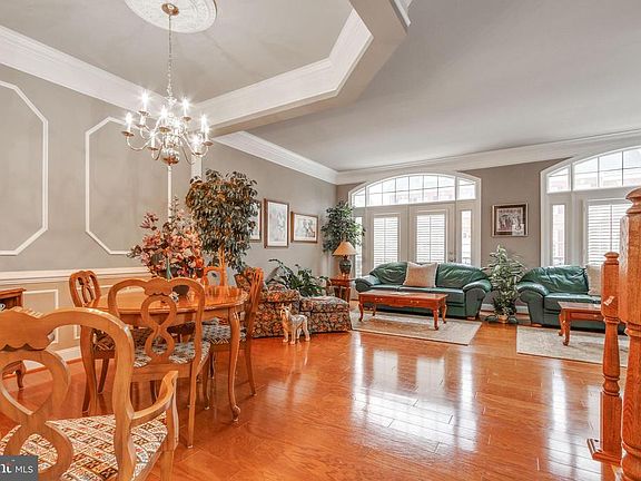 Luxurious main level with classic finishes