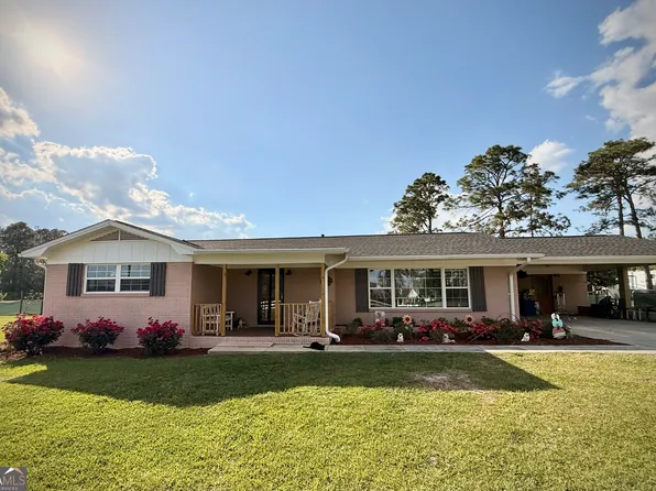 396 Douglas Hwy, Hazlehurst, GA 31539