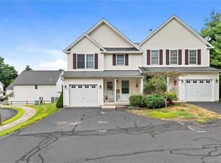 50 Copper Beech Ln #50, Portland, CT 06480
