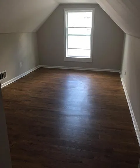 81 Wallace St — Photo 14