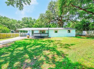 228 Skywood Dr, Valrico, FL 33594