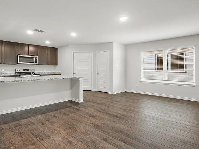 2400 Texas Ash Way — Photo 6