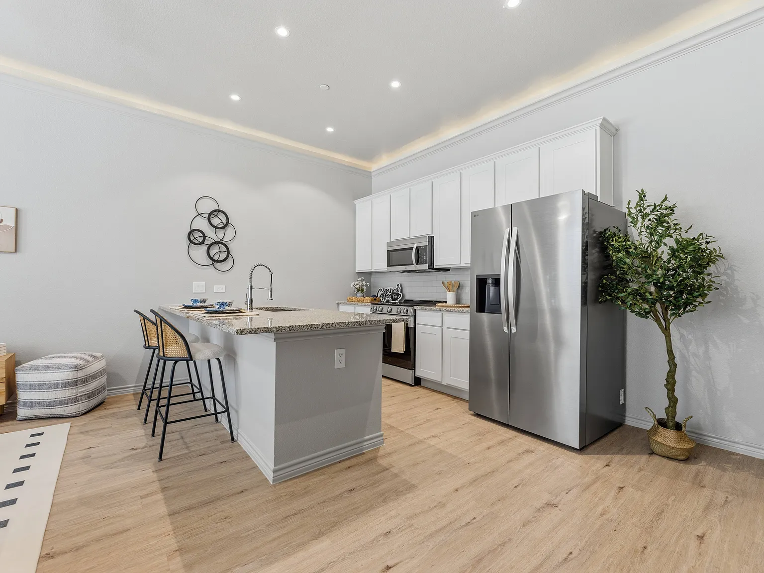 Frontera Shores Townhomes — Photo 3