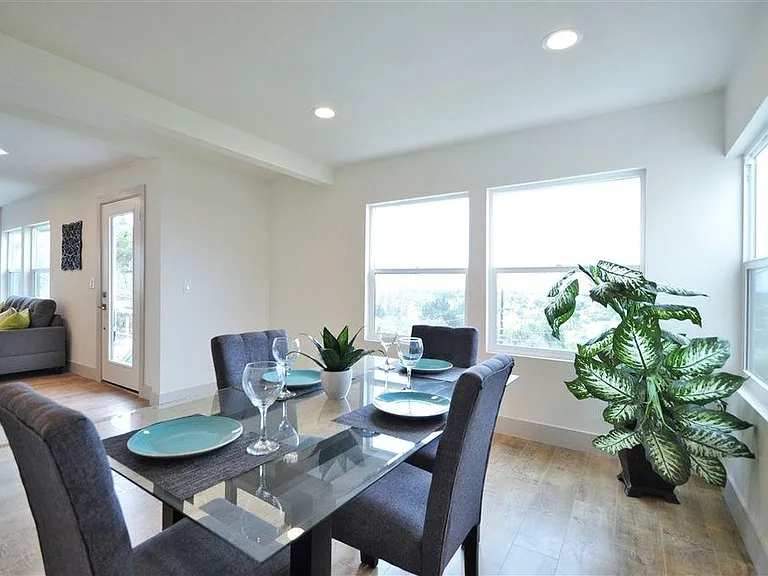 4525 Westview Dr — Photo 8