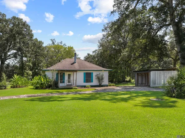 12204 Louis White Rd, Geismar, LA 70734