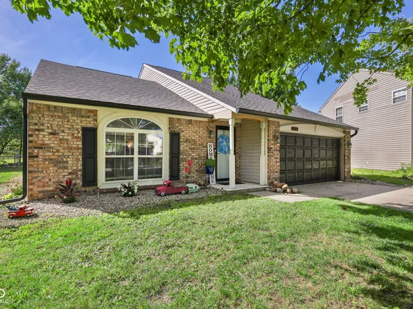 6677 Wimbledon Dr, Zionsville, IN 46077