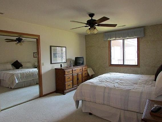 4th image of 376 Park Hill Dr