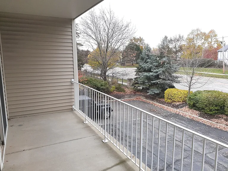 11 E Illinois Ave — Photo 16