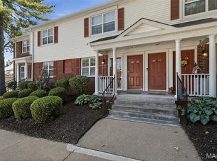 9081 W Swan Cir, Saint Louis, MO 63144