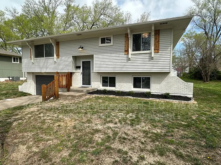 5012 Powell Ave — Photo 41