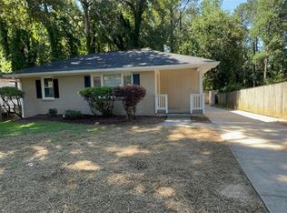 2702 Loghaven Dr NW, Atlanta, GA 30318