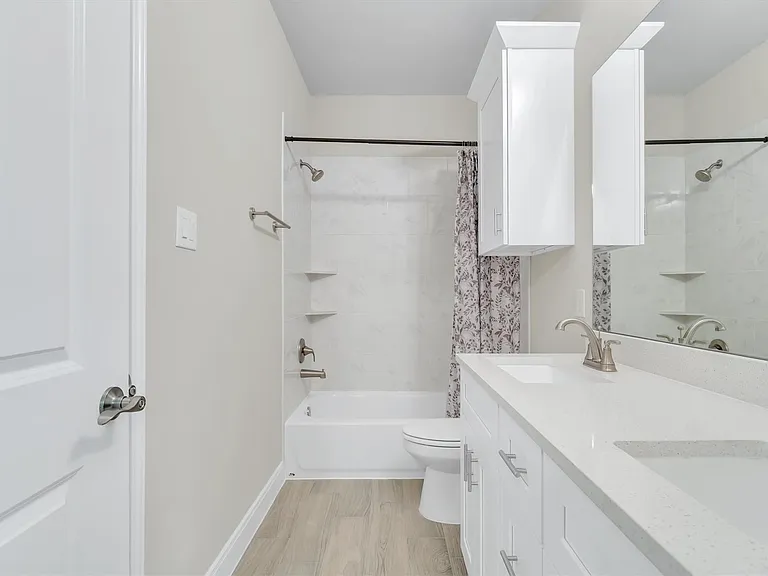 8318 Sunnyhill St — Photo 19