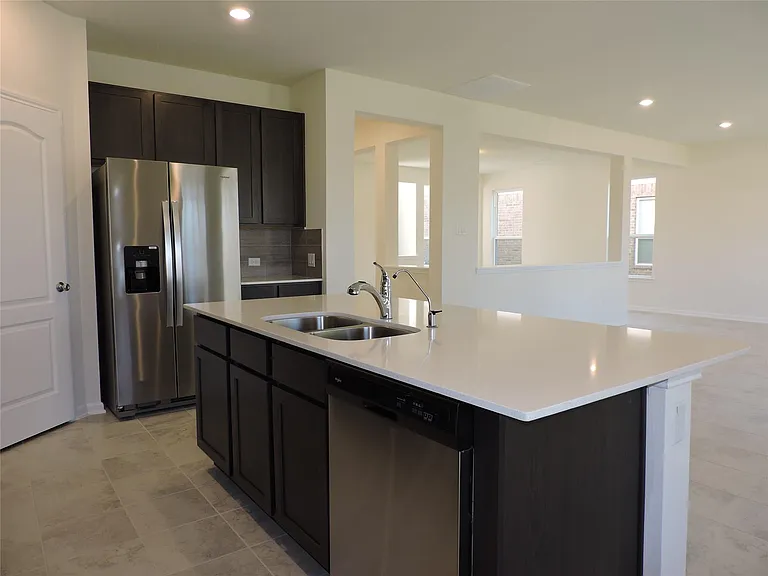 1122 Epworth Ct — Photo 12