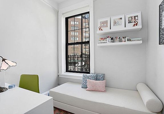 5th image of 38 Leroy St #2
