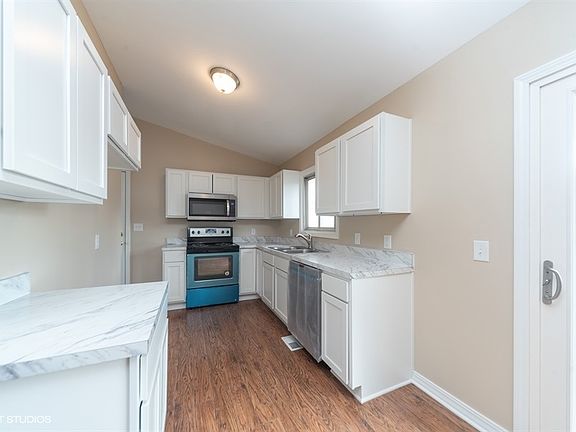 5th image of 3456 Evergreen Pkwy