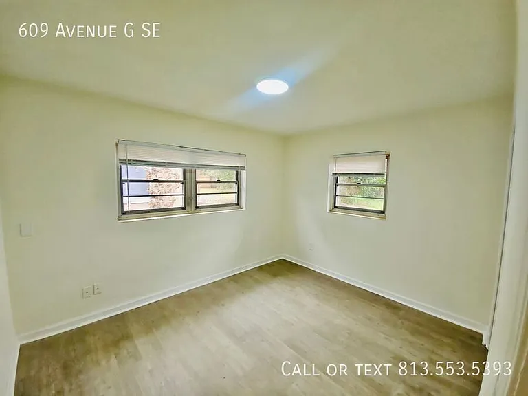 609 Avenue G SE — Photo 12
