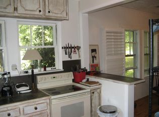 556 Aberdeen Dr, Stone Mountain, GA 30083