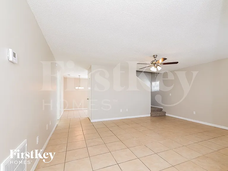 3789 Huntwicke Blvd — Photo 4