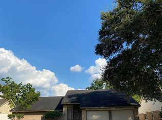 6811 Marta Dr, Houston, TX 77083