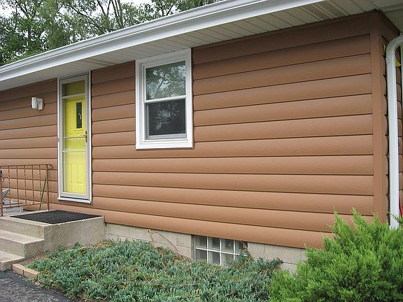 Side door on South side 