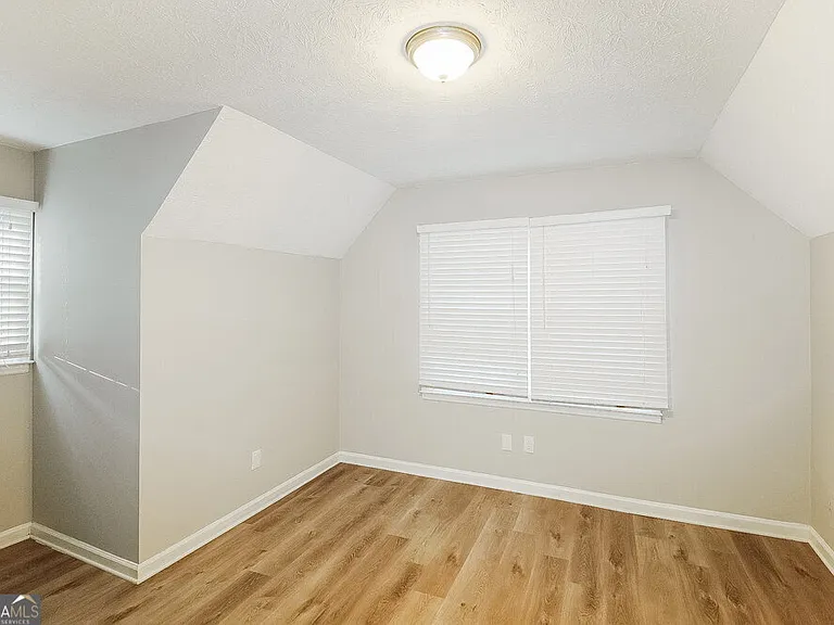 3138 Calumet Cir NW — Photo 14