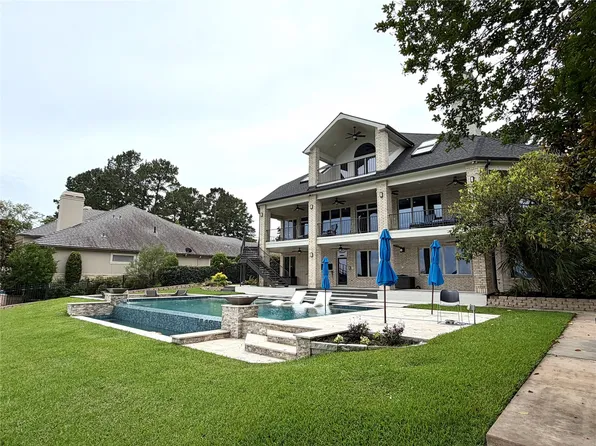 27 La Jolla Cir, Montgomery, TX 77356