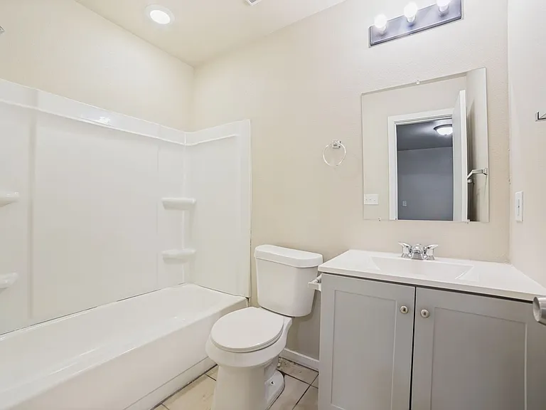 10506 Bounty Dr — Photo 19
