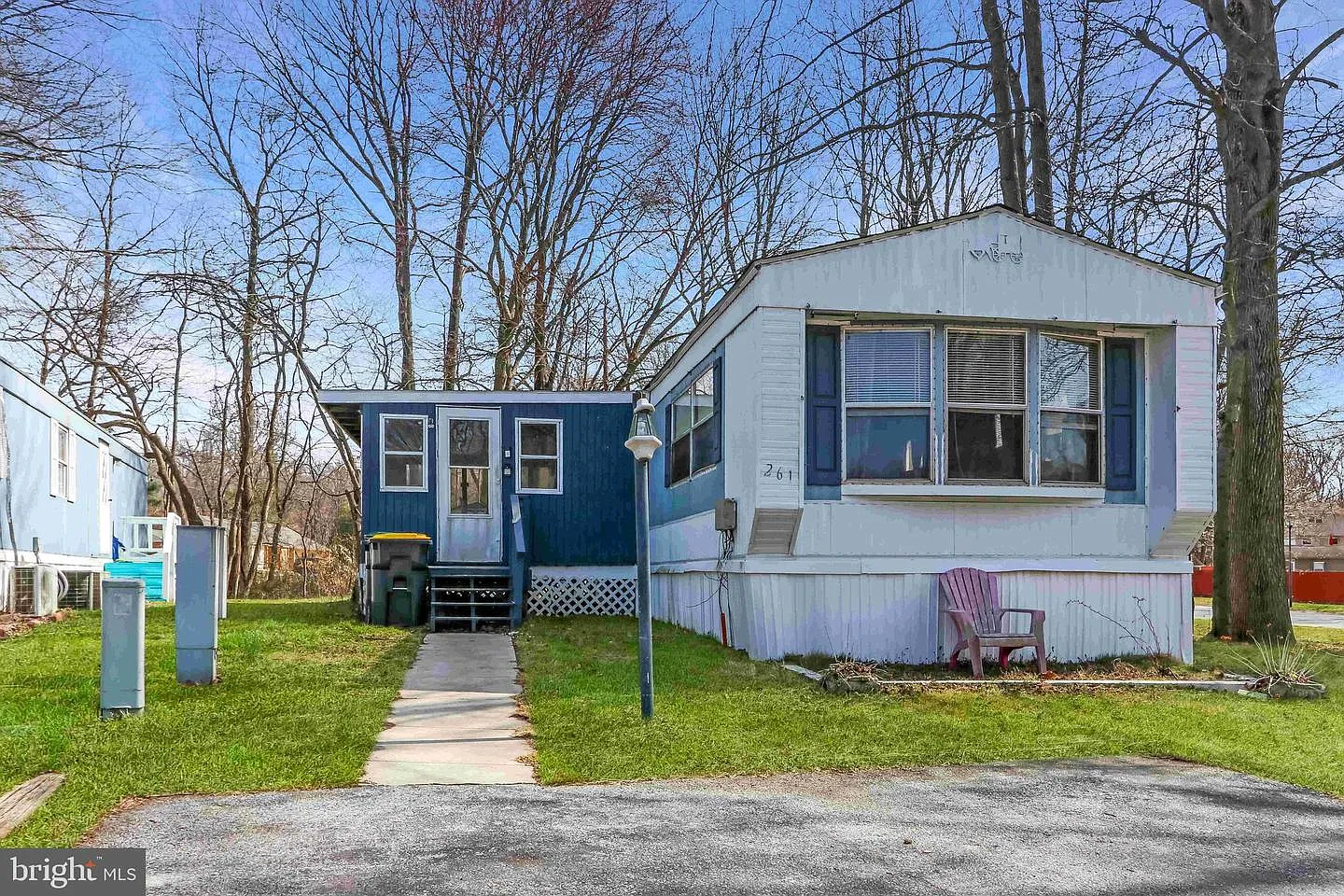261 Dufferin Dr #261 photo 1