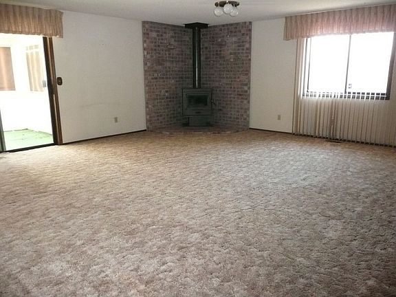 4th image of 15508 SE 18th Cir