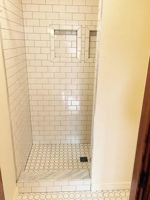 1 bed, 320 sqft, $1,900 — Photo 3