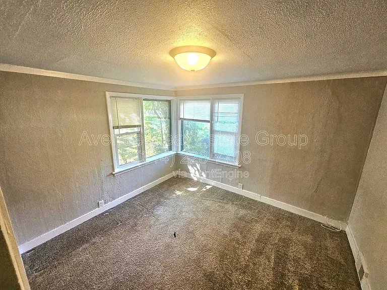 126 Madison Ave — Photo 10