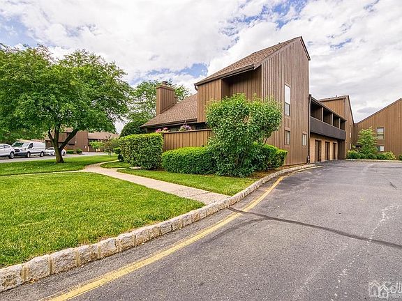 2nd image of 256 Kingsberry Dr