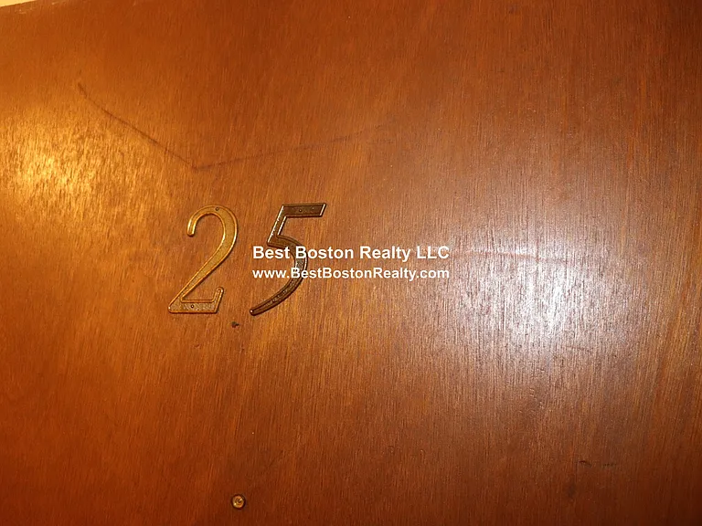 41 Belmont St #25 — Photo 16