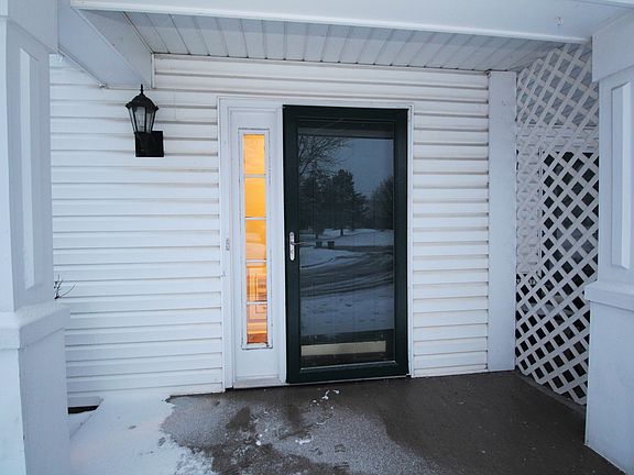 2nd image of 698 Fieldcrest Dr Unit C