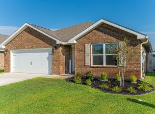 1048 Limpkin St, Crestview, FL 32539