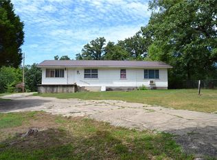 309 E Dorcus St, Roland, OK 74954