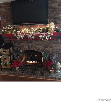 3rd image of 21920 Shorepointe Ln