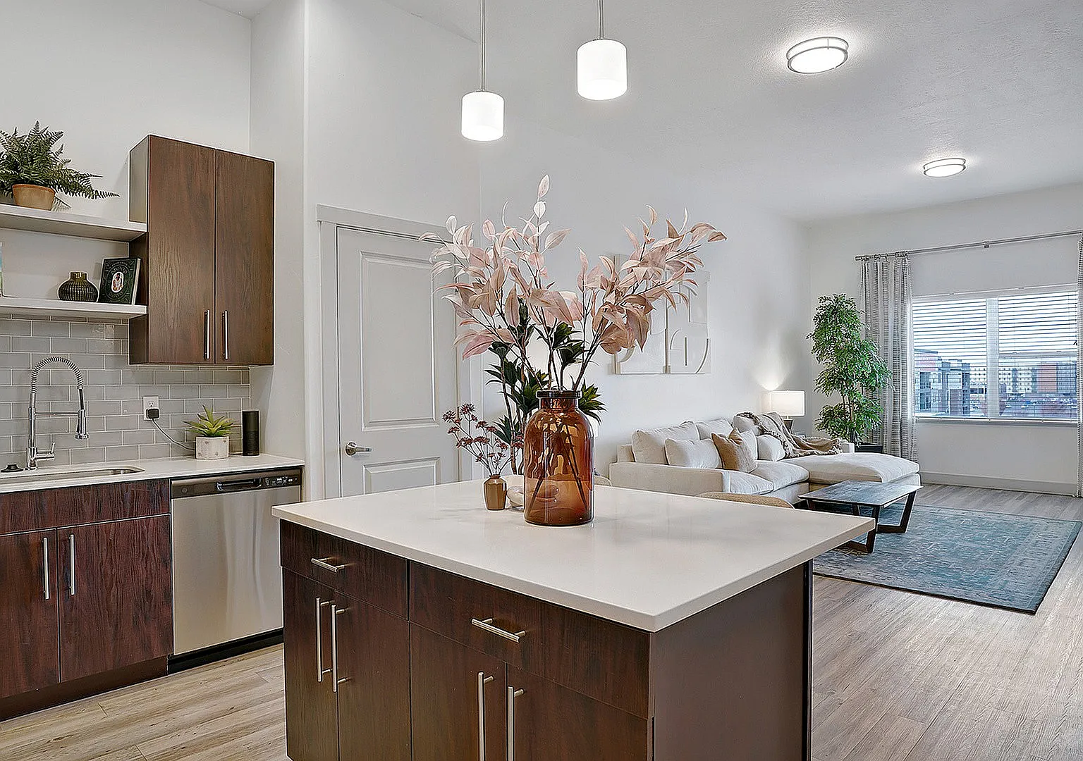 Parkway Lofts — Photo 1