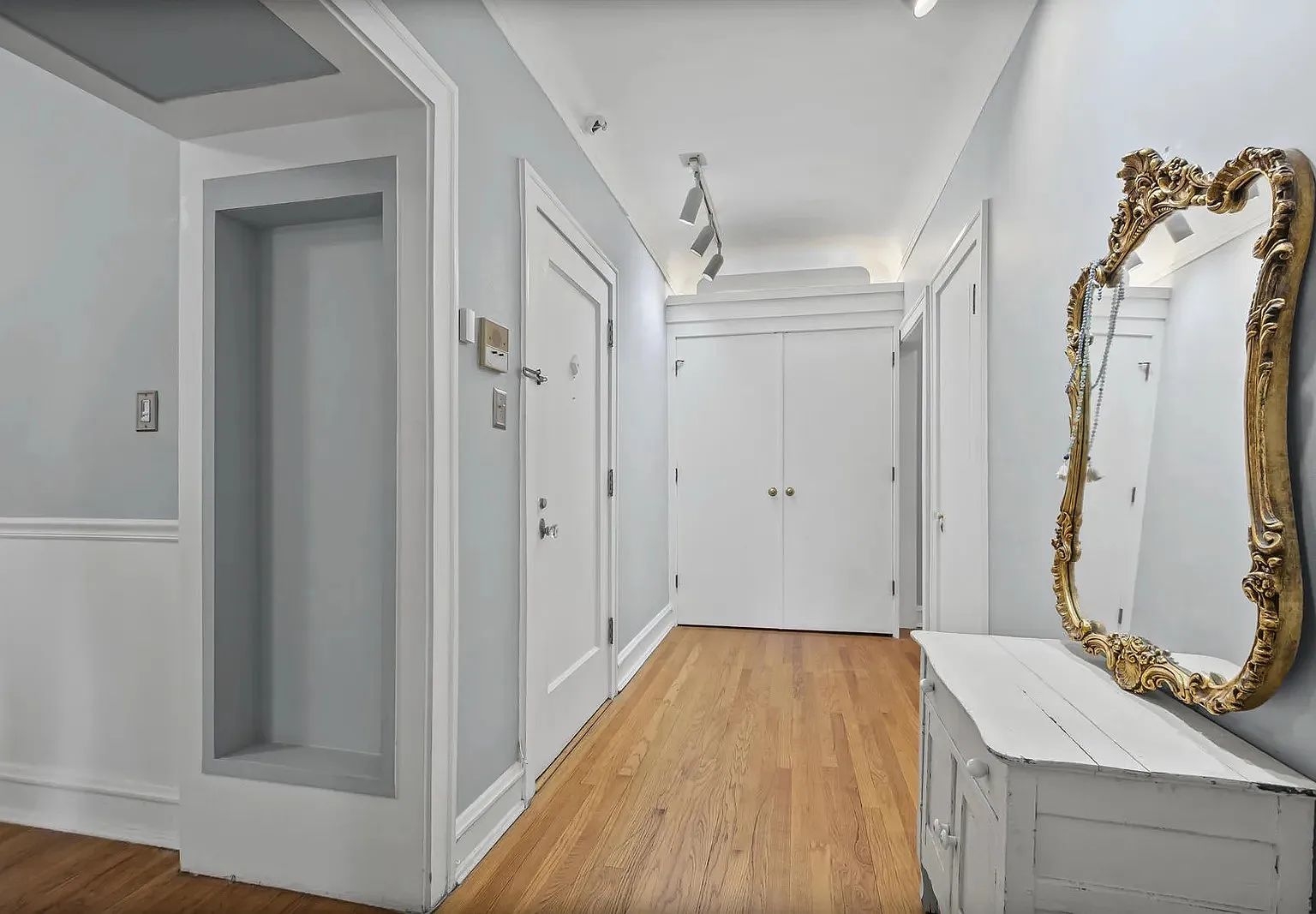 2 bed, 1200 sqft, $2,350 — Photo 4