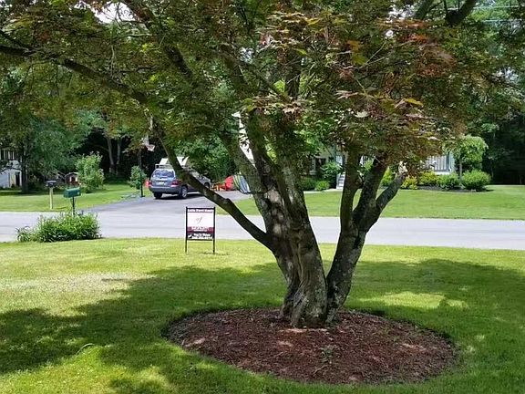 2nd image of 2 Birchwood Dr
