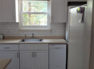 102 E Rosemont Ave, Alexandria, VA 22301