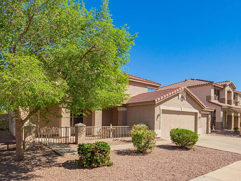 1310 E Beth Dr — Photo 6
