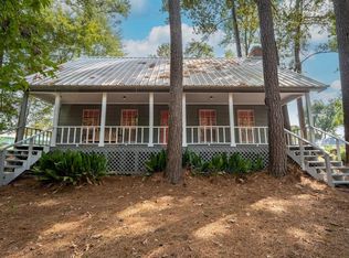 565 Timber Bay Dr, Trinity, TX 75862