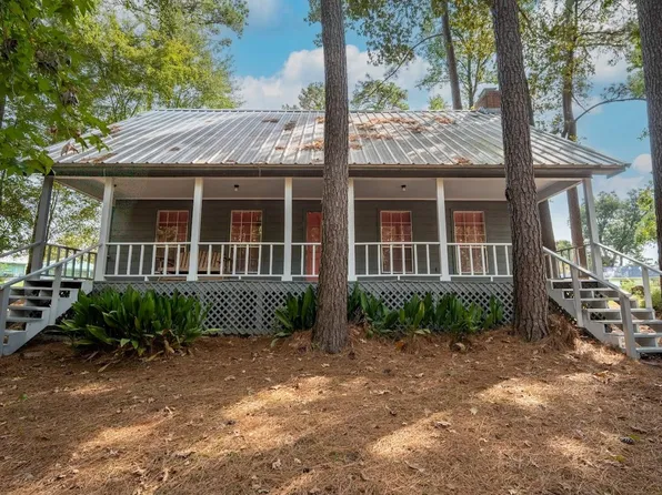 565 Timber Bay Dr, Trinity, TX 75862