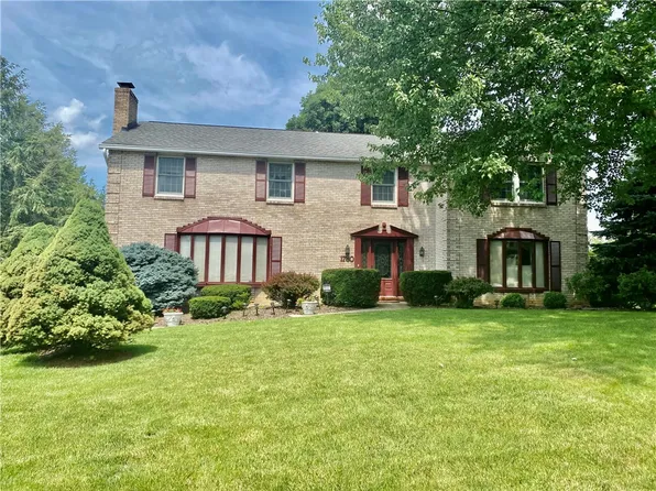 1780 Taper Dr, Pittsburgh, PA 15241